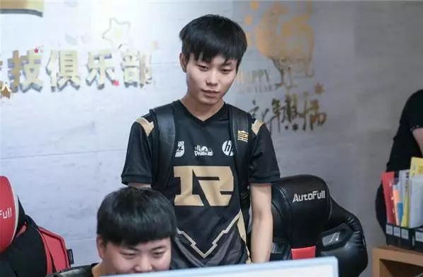 困境不仅来 困境不仅来